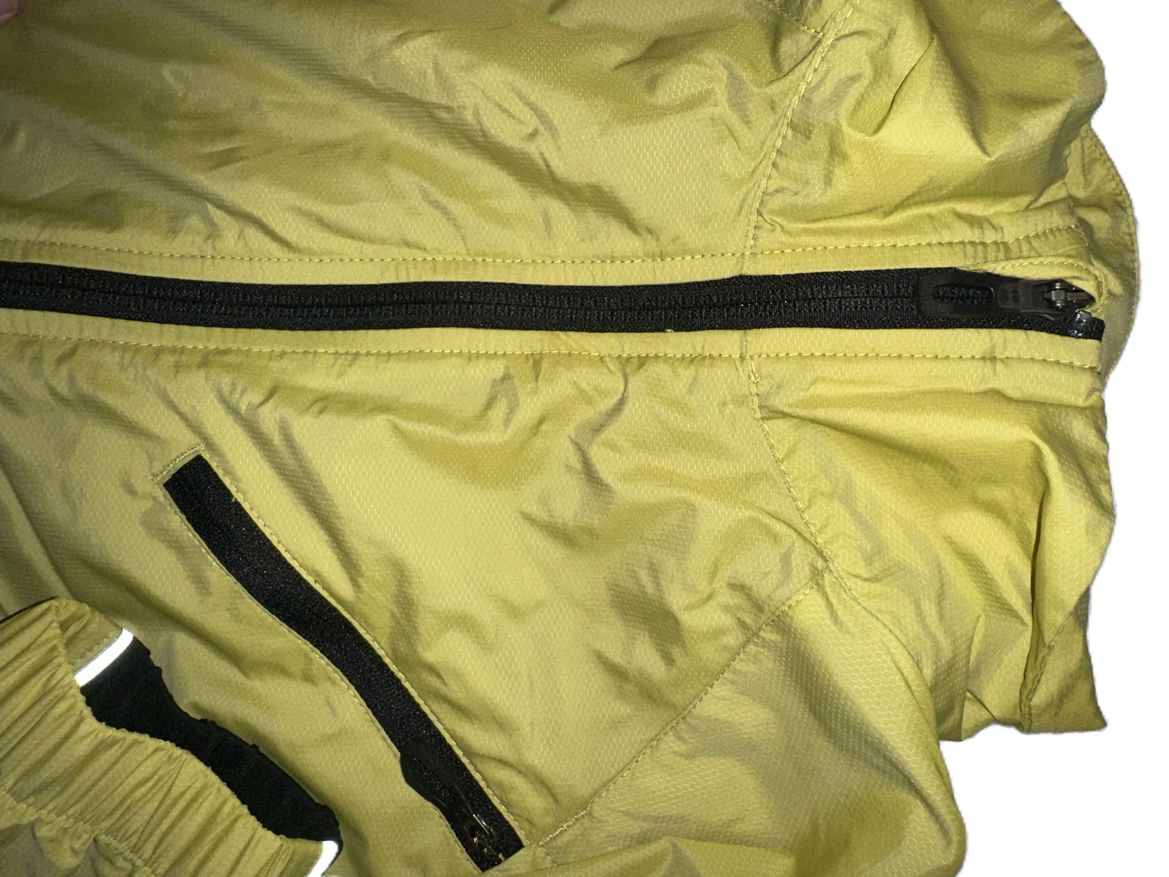 Columbia Titanium series Lightweight Windbreaker - Men's Small